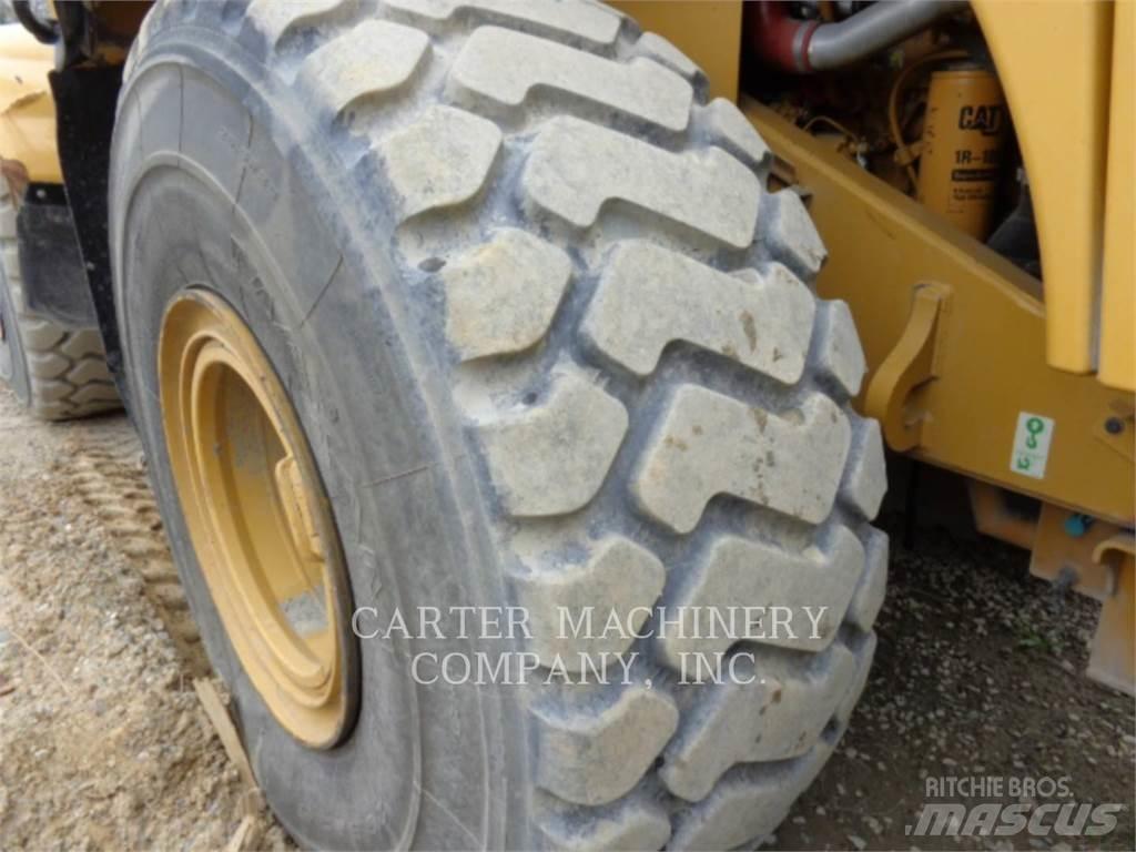 CAT 966M Tekerlekli yükleyiciler