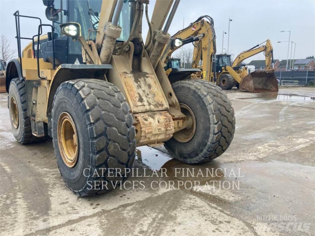 CAT 966M Tekerlekli yükleyiciler