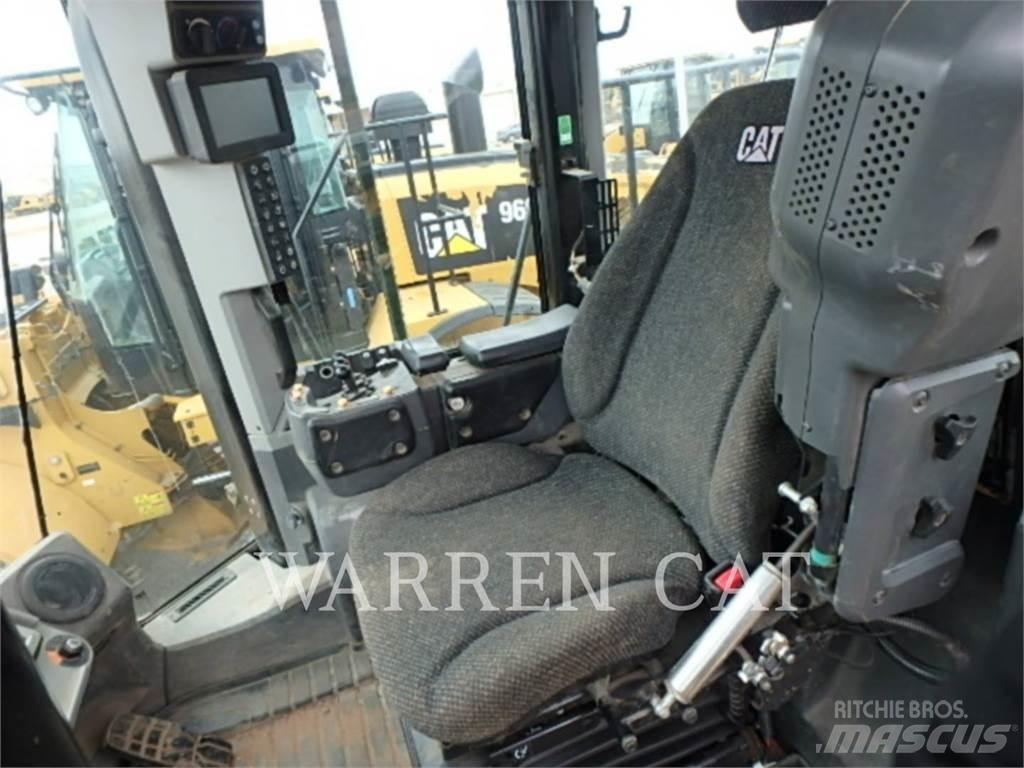 CAT 966M Tekerlekli yükleyiciler