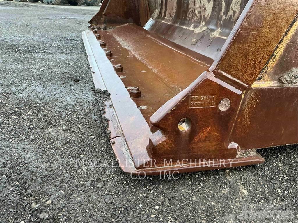 CAT 966M Tekerlekli yükleyiciler