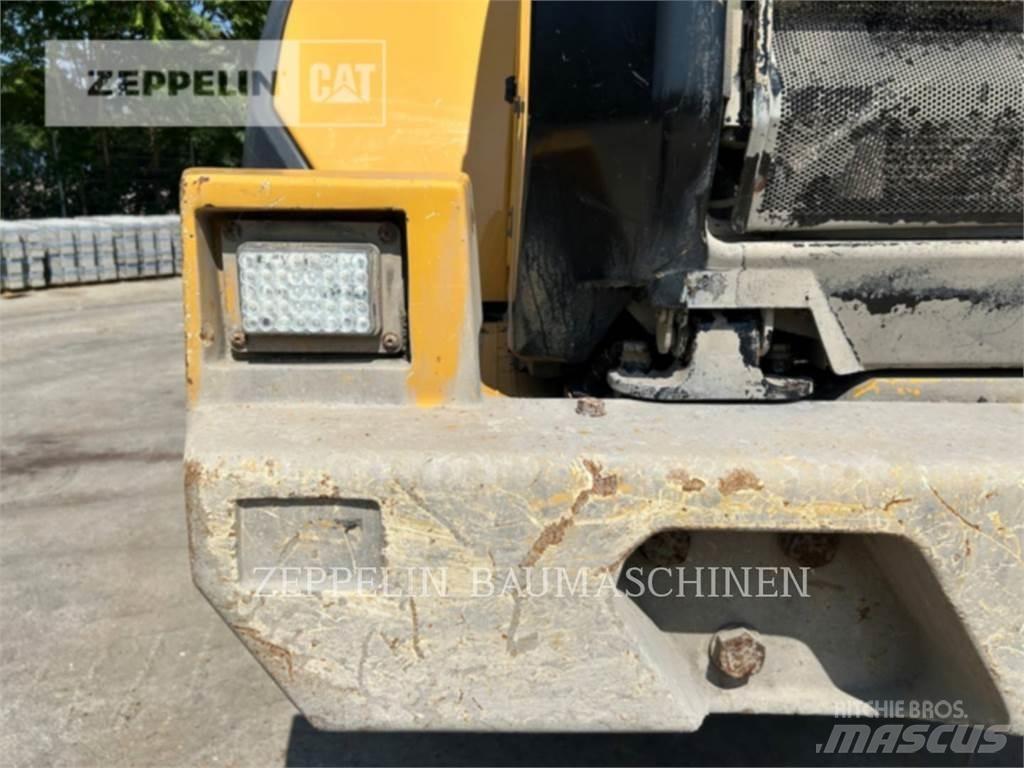 CAT 966M Tekerlekli yükleyiciler