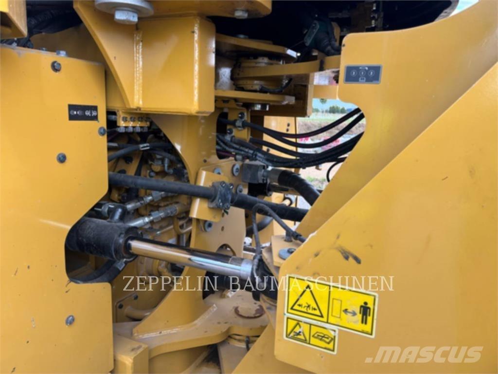 CAT 966M Tekerlekli yükleyiciler
