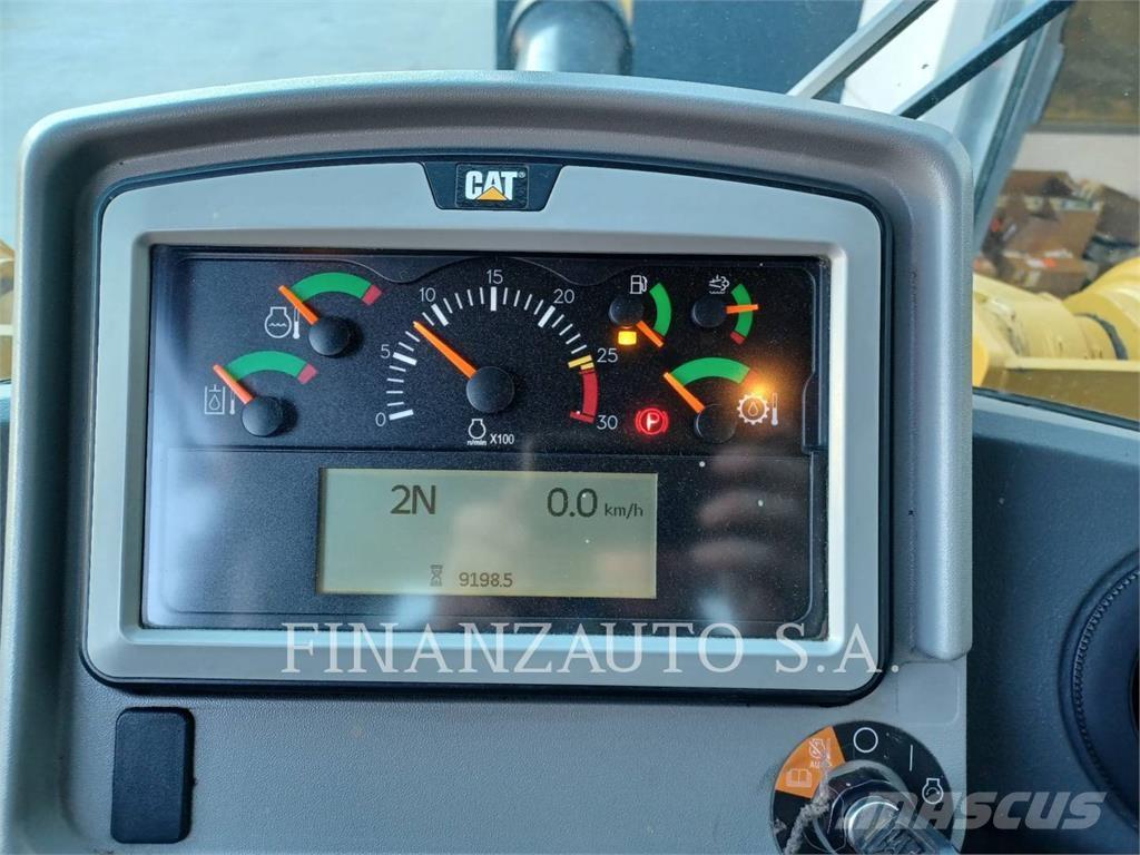 CAT 966M Tekerlekli yükleyiciler