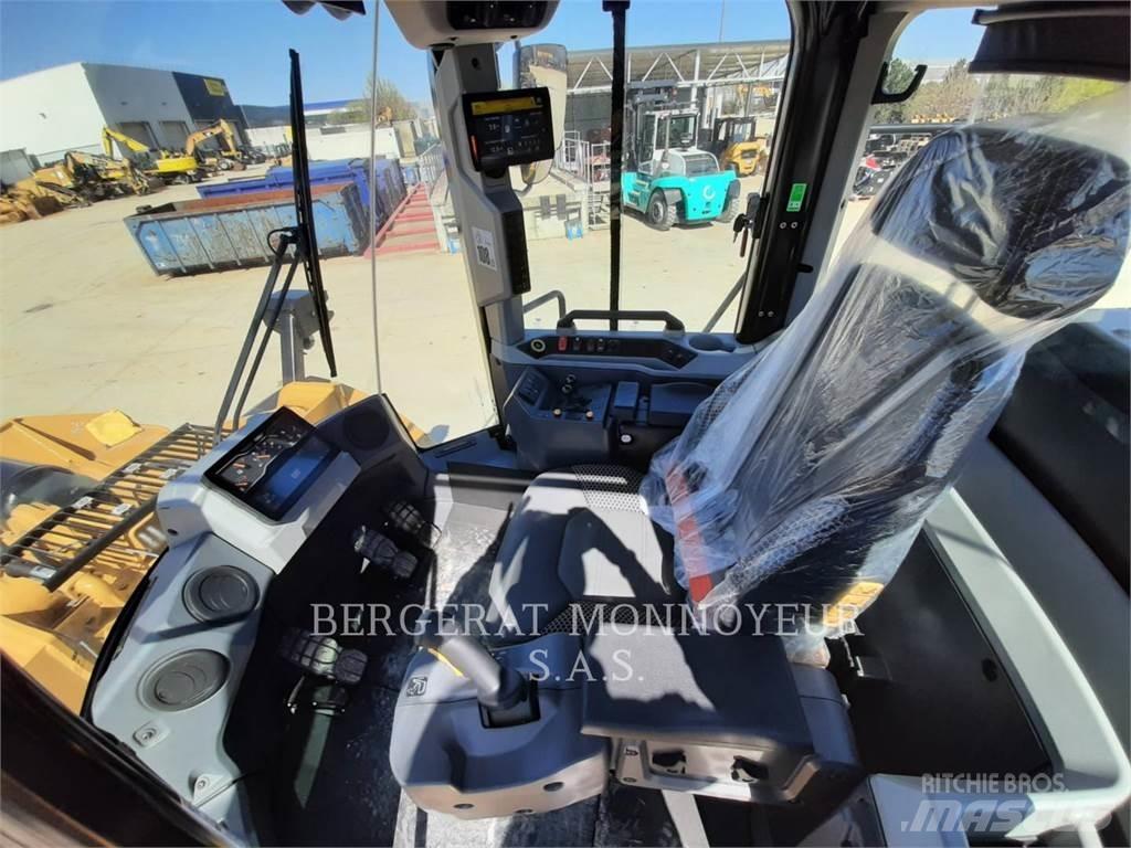CAT 972 Tekerlekli yükleyiciler