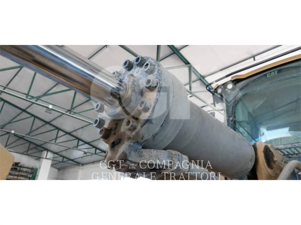 CAT 972M Tekerlekli yükleyiciler