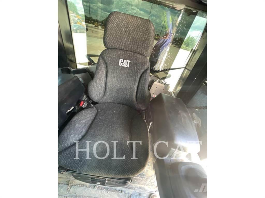 CAT 973K Paletli yükleyiciler