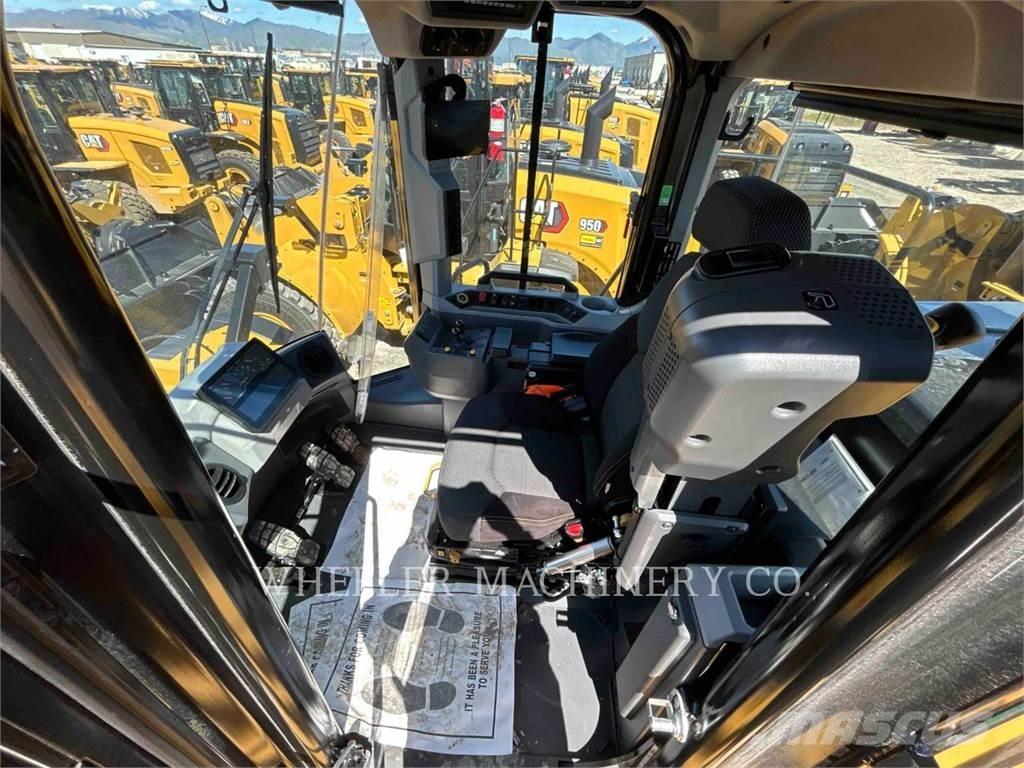CAT 982 Tekerlekli yükleyiciler