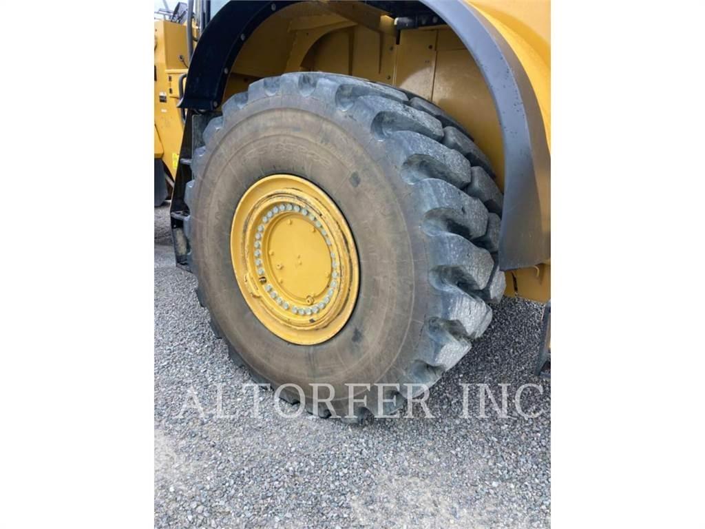 CAT 982M Tekerlekli yükleyiciler