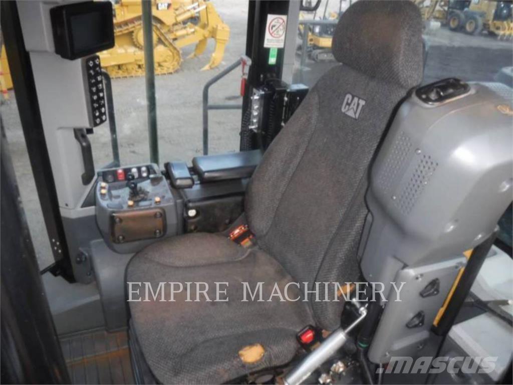 CAT 982M Tekerlekli yükleyiciler