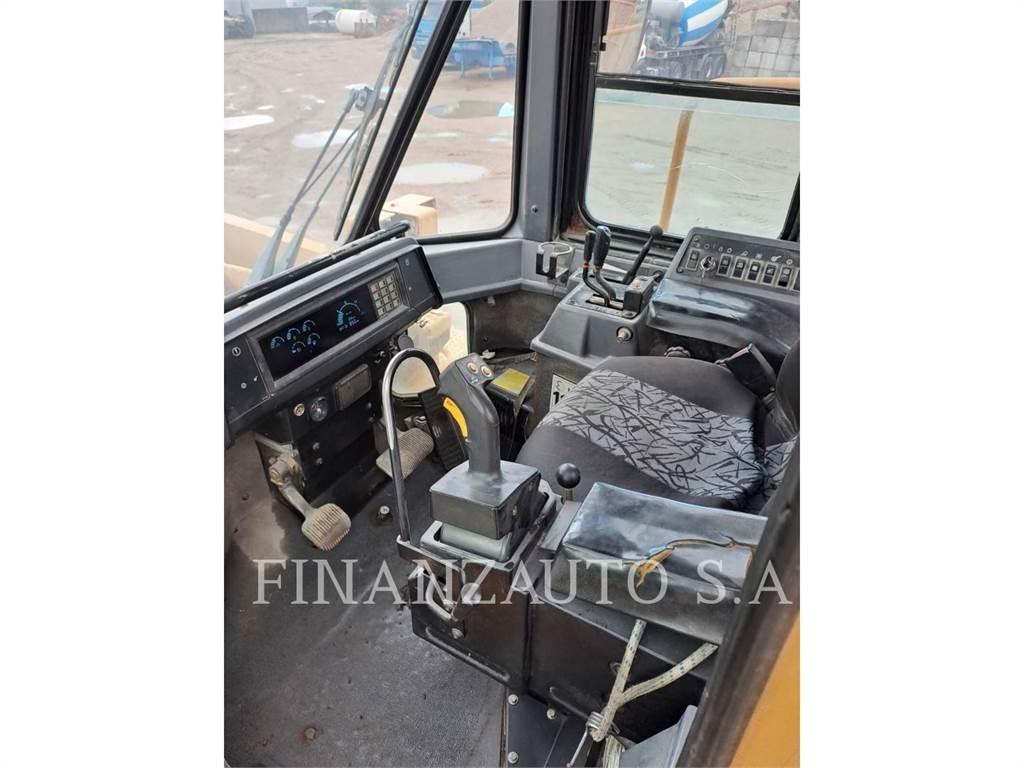 CAT 988F Tekerlekli yükleyiciler