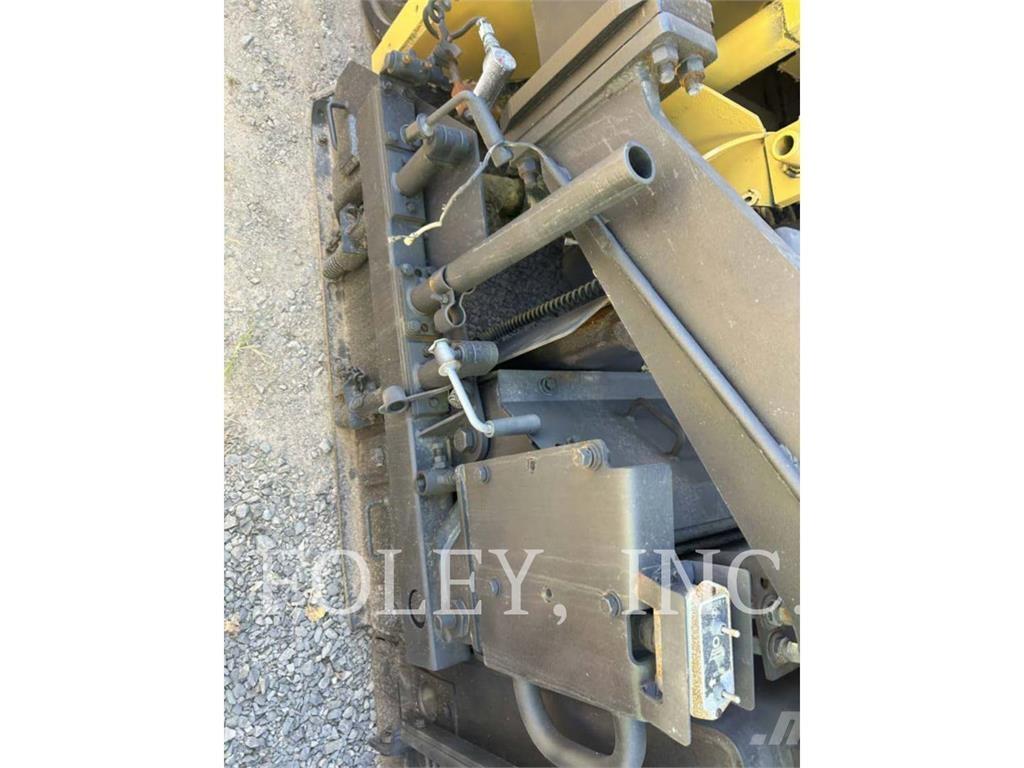 CAT AP-1055D Asfalt sericiler