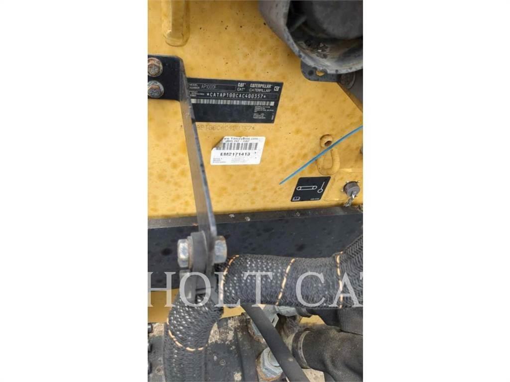 CAT AP1000F Tek tamburlu silindirler