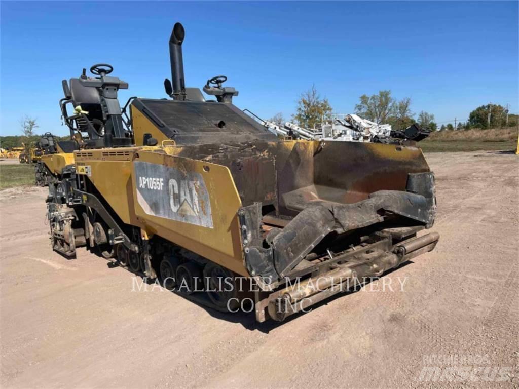 CAT AP1055F Asfalt sericiler
