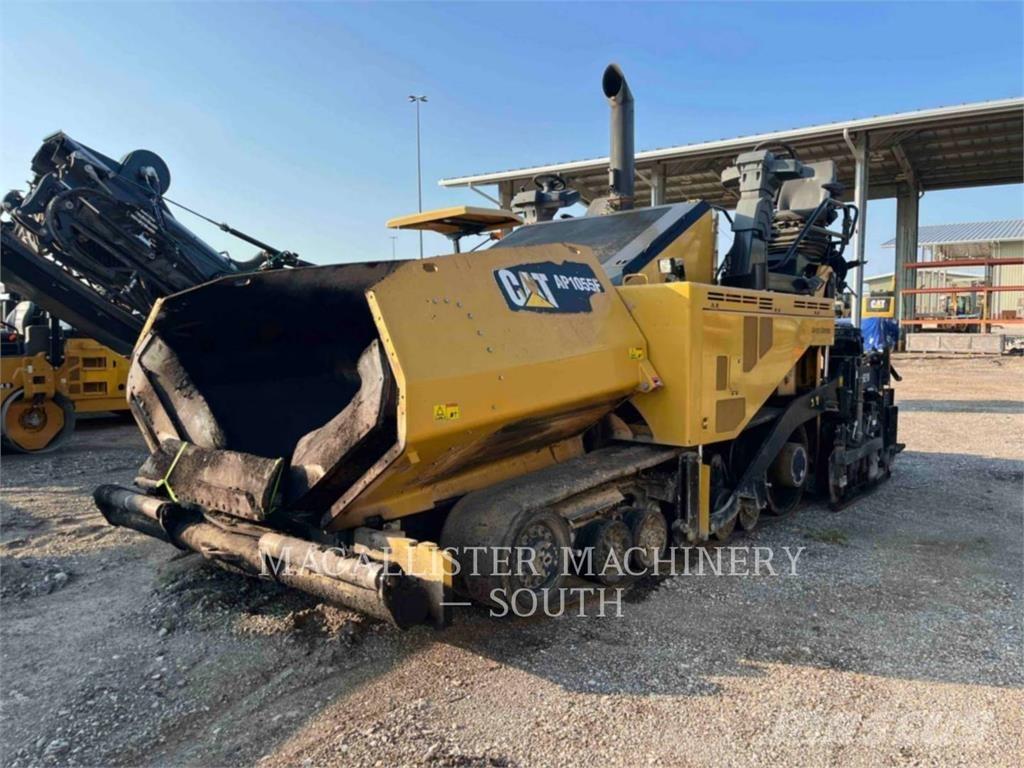 CAT AP1055F Asfalt sericiler