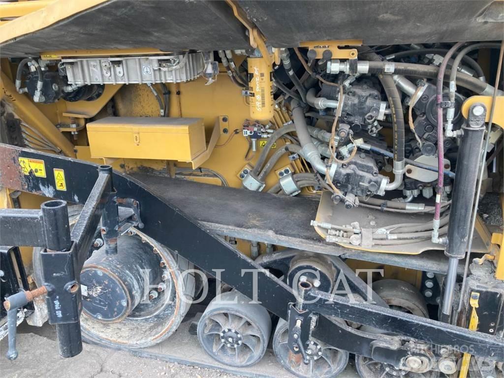 CAT AP1055F Asfalt sericiler