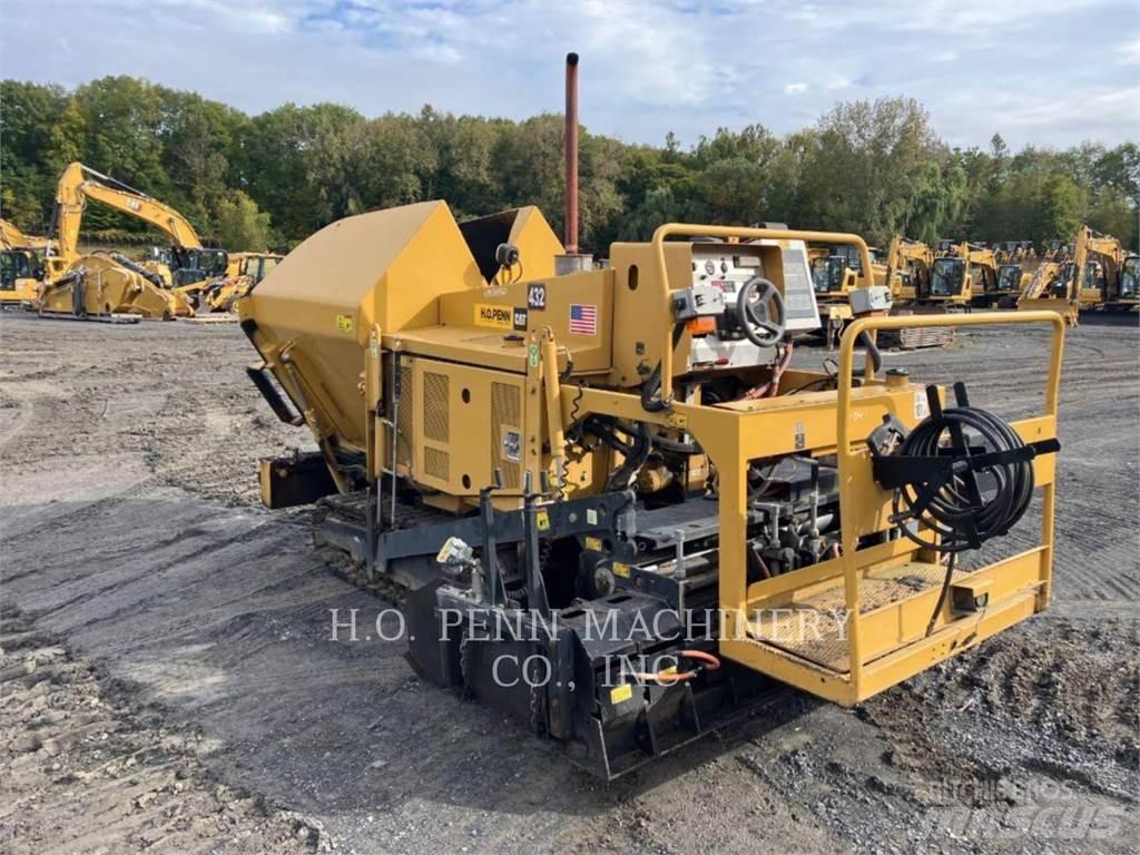 CAT AP255E Asfalt sericiler