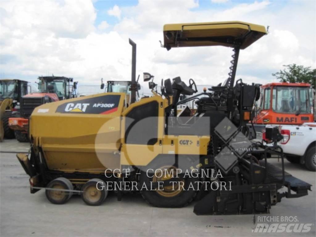 CAT AP300F Asfalt sericiler