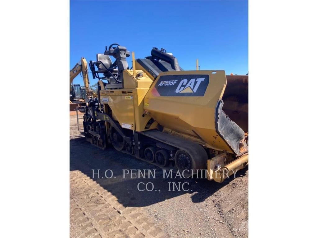 CAT AP555F Asfalt sericiler