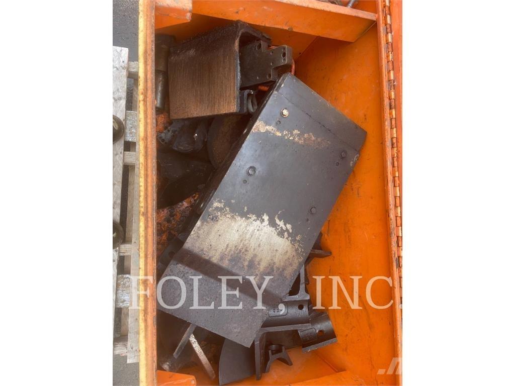 CAT AP555F Asfalt sericiler