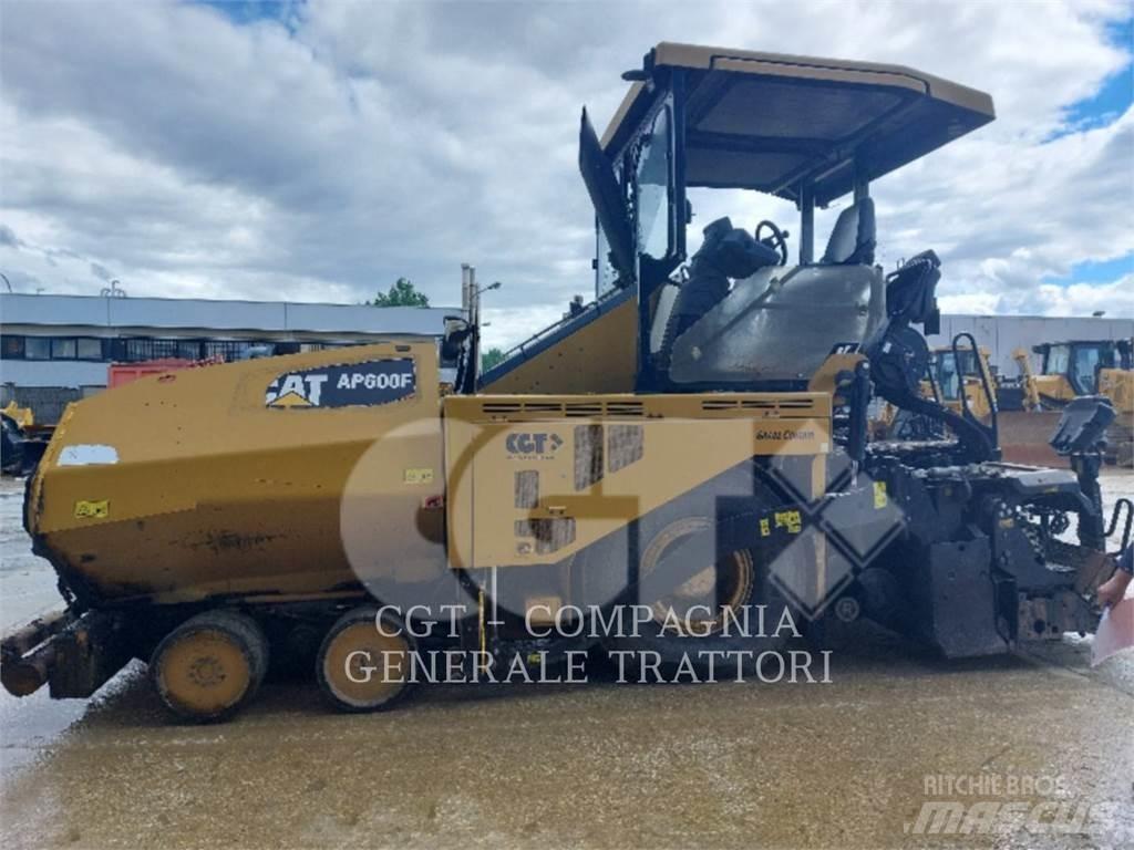 CAT AP600F Asfalt sericiler