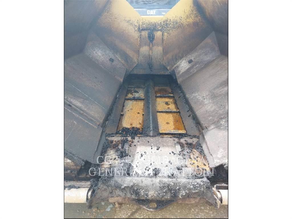 CAT AP600F Asfalt sericiler