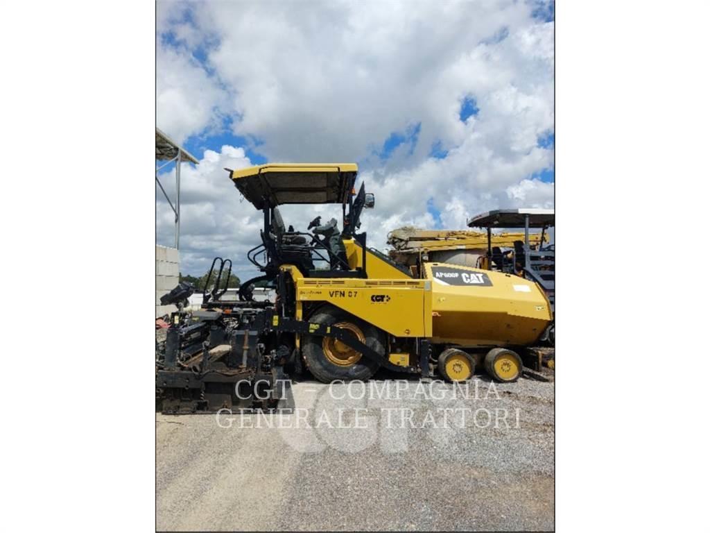 CAT AP600F Asfalt sericiler