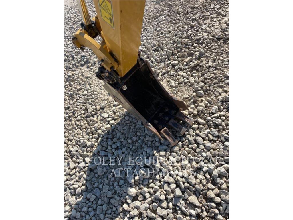 CAT BK301P09 Paletli ekskavatörler