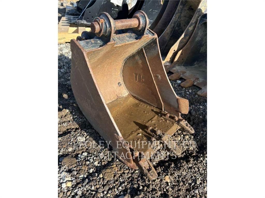 CAT BK302P18 Paletli ekskavatörler