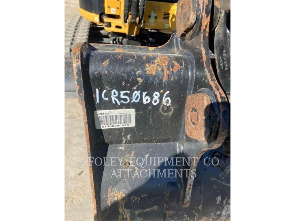 CAT BK302P24 Paletli ekskavatörler