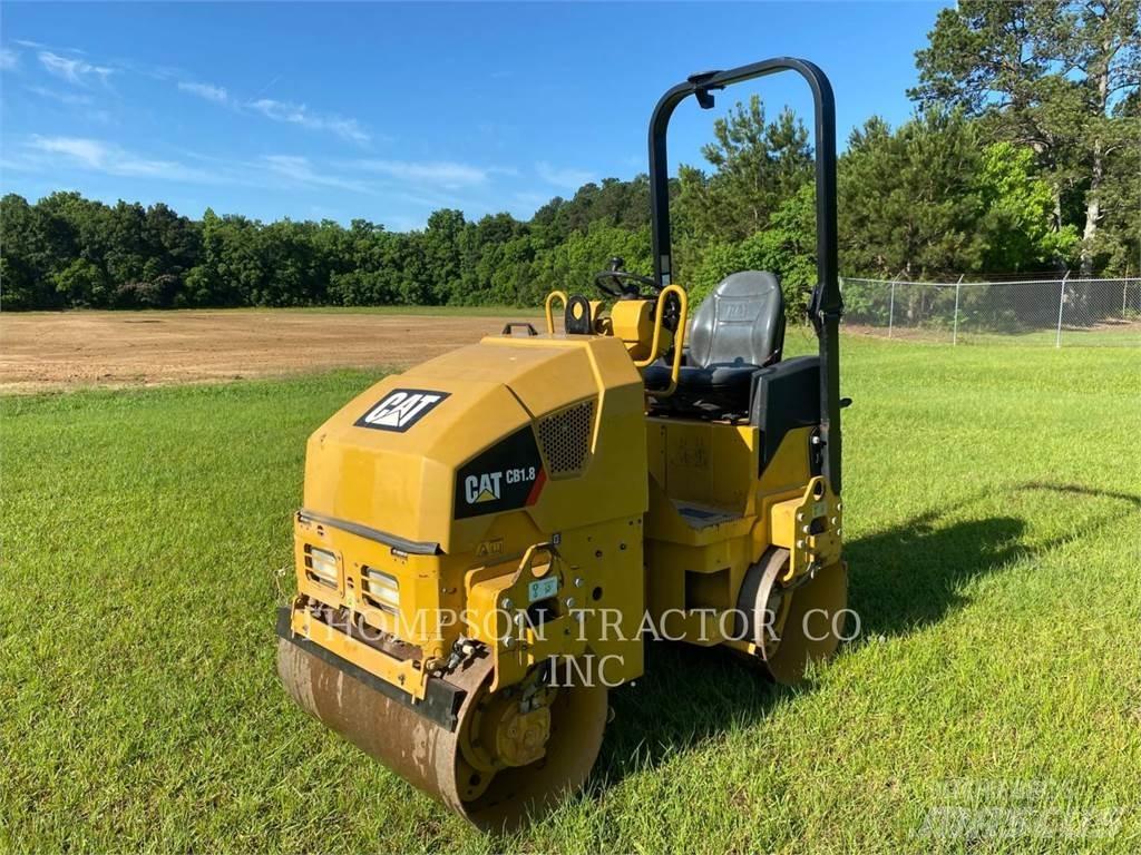 CAT CB 1.8 Çift tamburlu silindirler