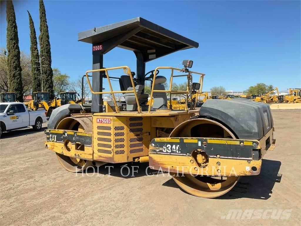 CAT CB-634D Çift tamburlu silindirler