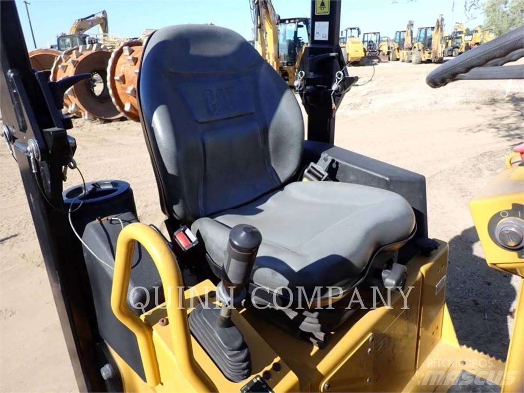 CAT CB1.7 Çift tamburlu silindirler