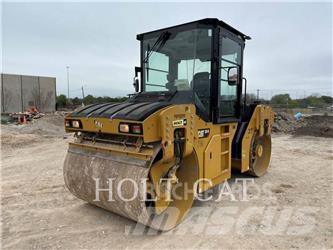 CAT CB10 Çift tamburlu silindirler