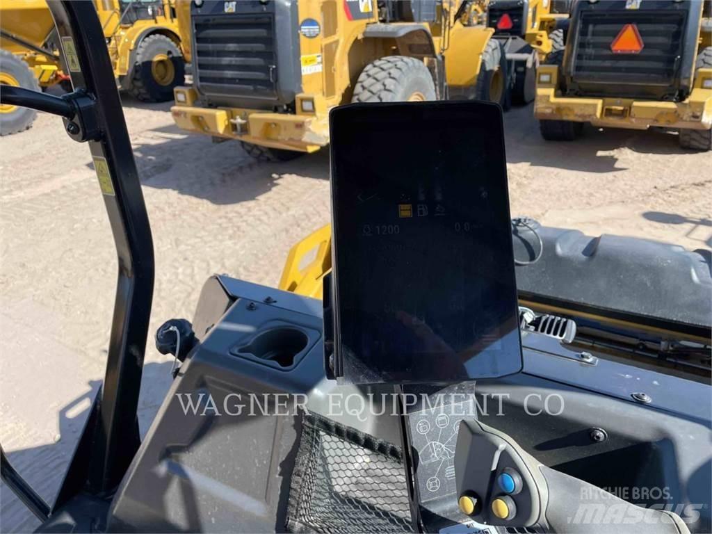 CAT CB10 Zemin sıkıştırma makineleri