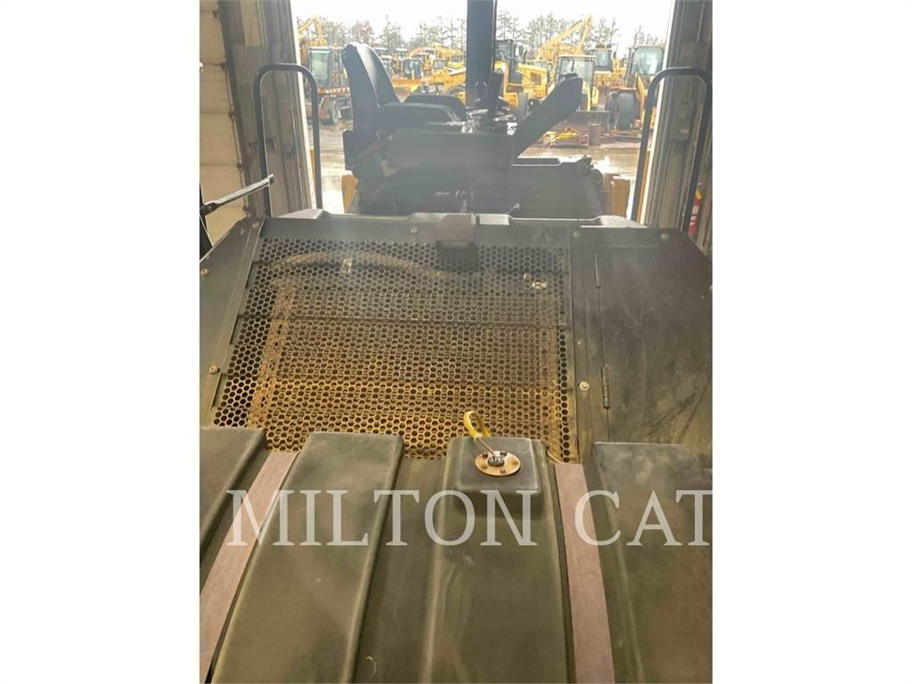CAT CB10 Zemin sıkıştırma makineleri