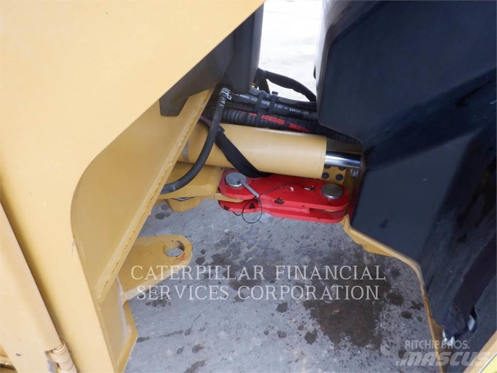 CAT CB10 Çift tamburlu silindirler