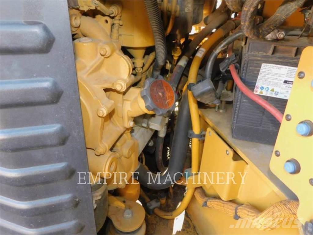 CAT CB10 Çift tamburlu silindirler