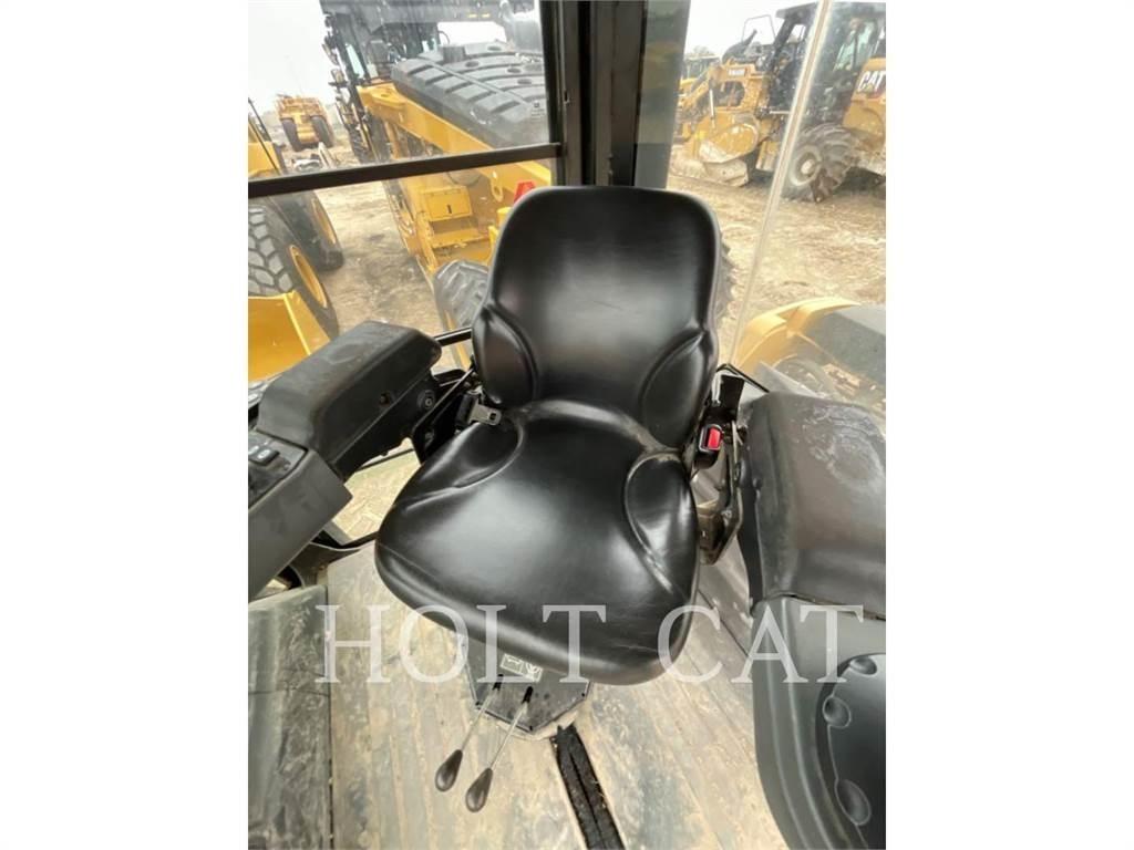 CAT CB10 Tek tamburlu silindirler