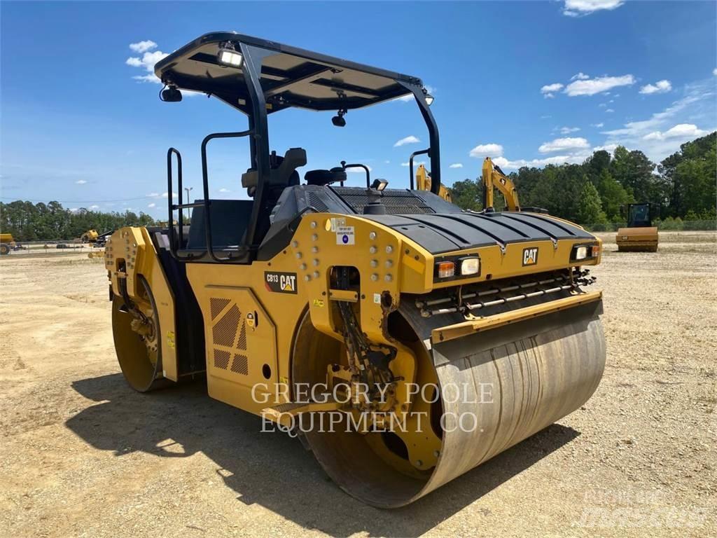 CAT CB13 Çift tamburlu silindirler