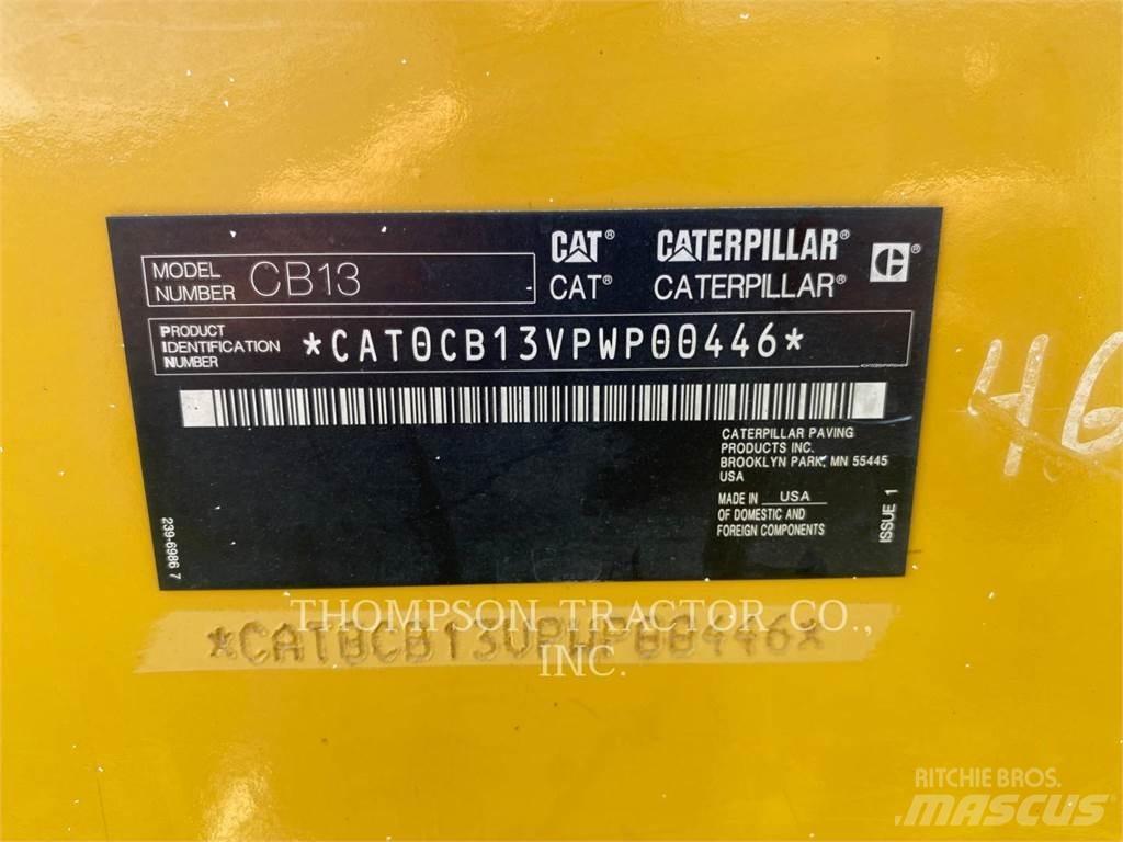 CAT CB13 Çift tamburlu silindirler