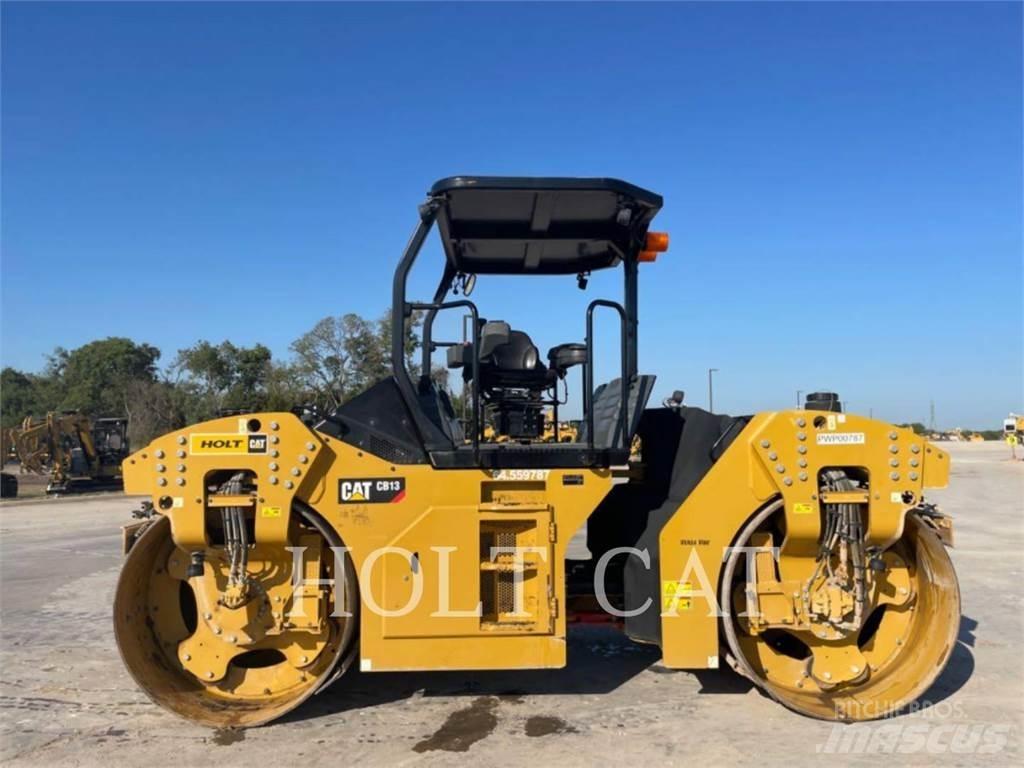 CAT CB13 Tek tamburlu silindirler