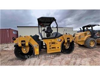 CAT CB13 Çift tamburlu silindirler