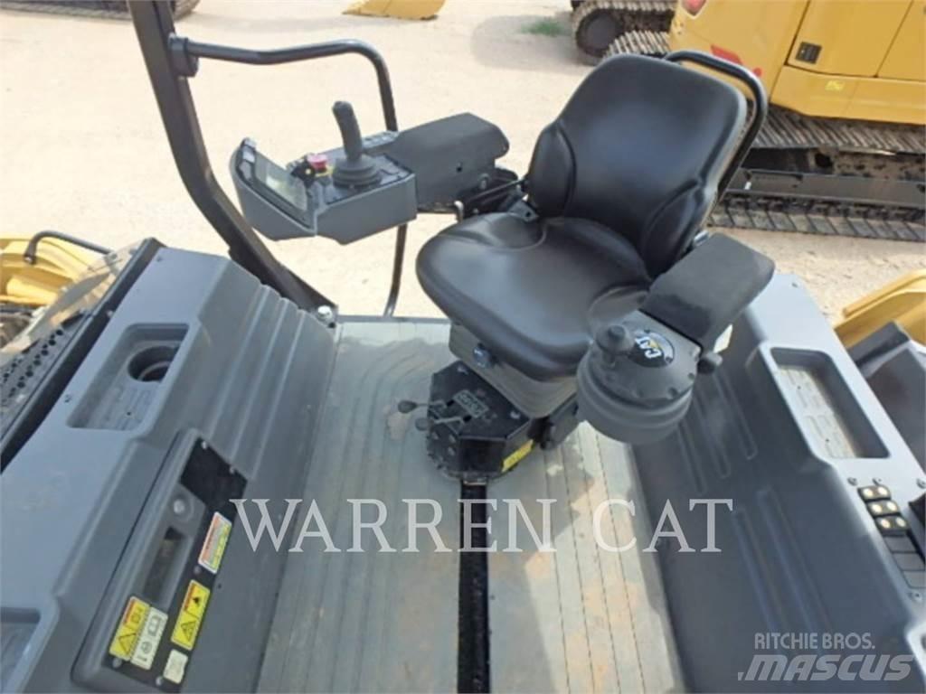 CAT CB13 Asfalt sericiler