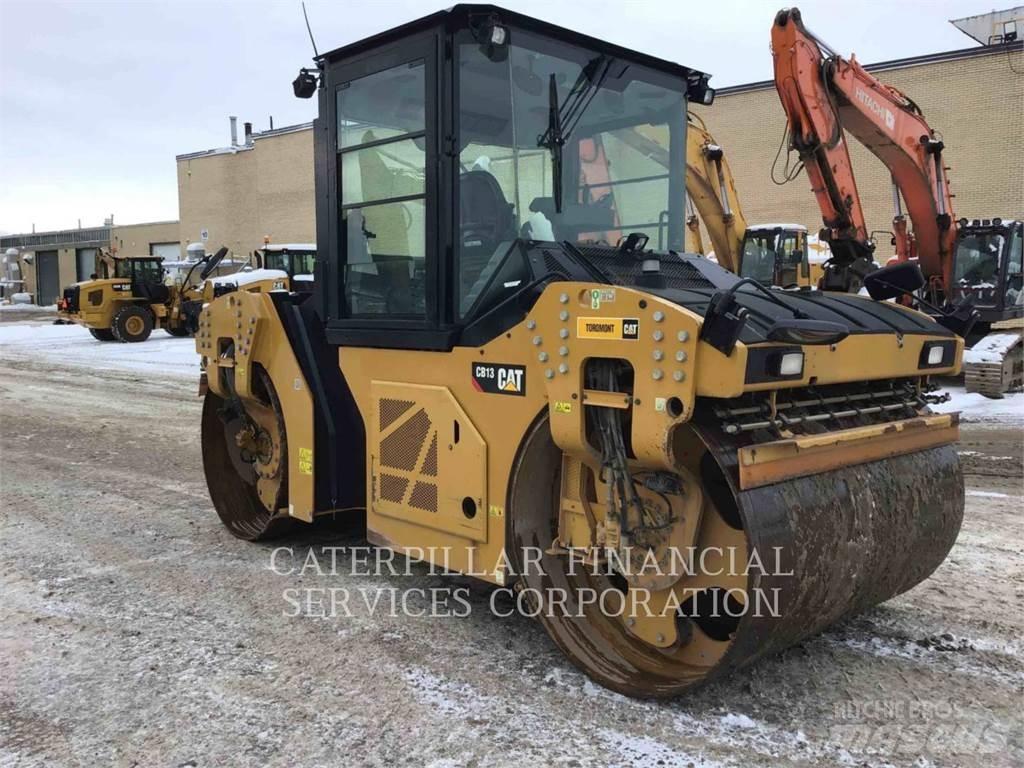 CAT CB13 Çift tamburlu silindirler