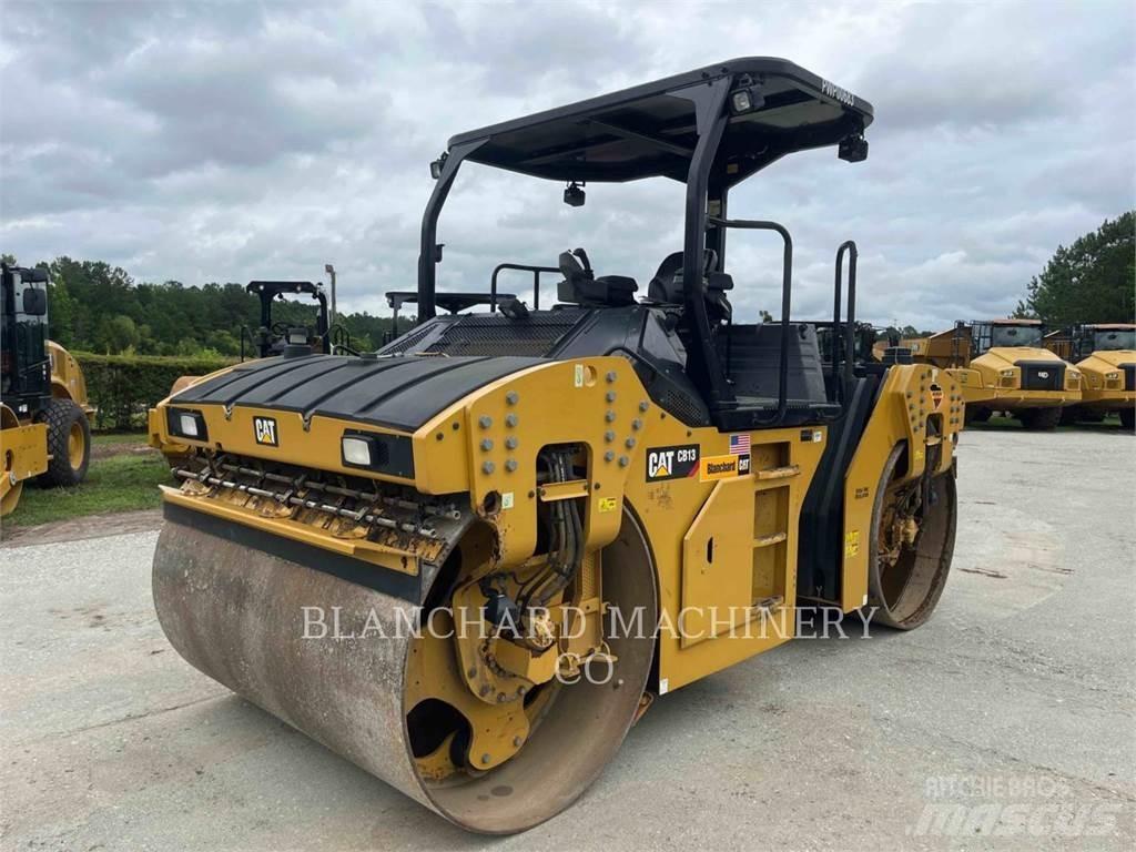 CAT CB13 Çift tamburlu silindirler