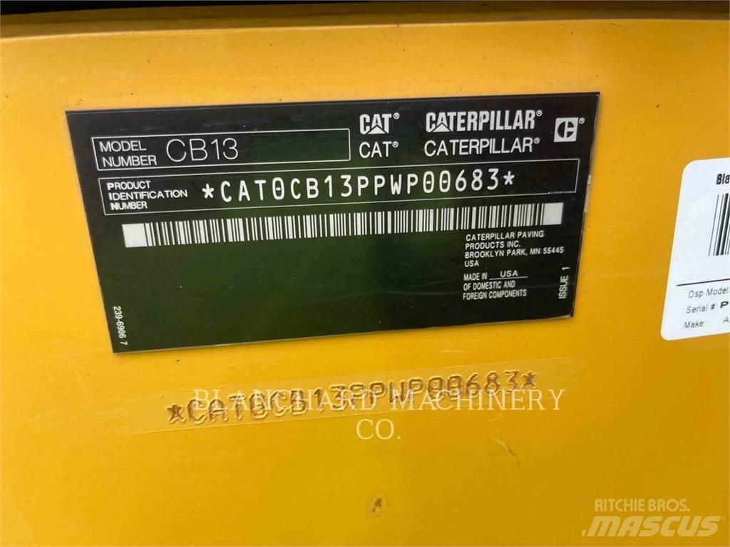 CAT CB13 Çift tamburlu silindirler