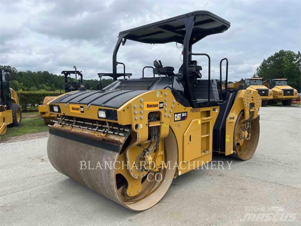 CAT CB13 Çift tamburlu silindirler