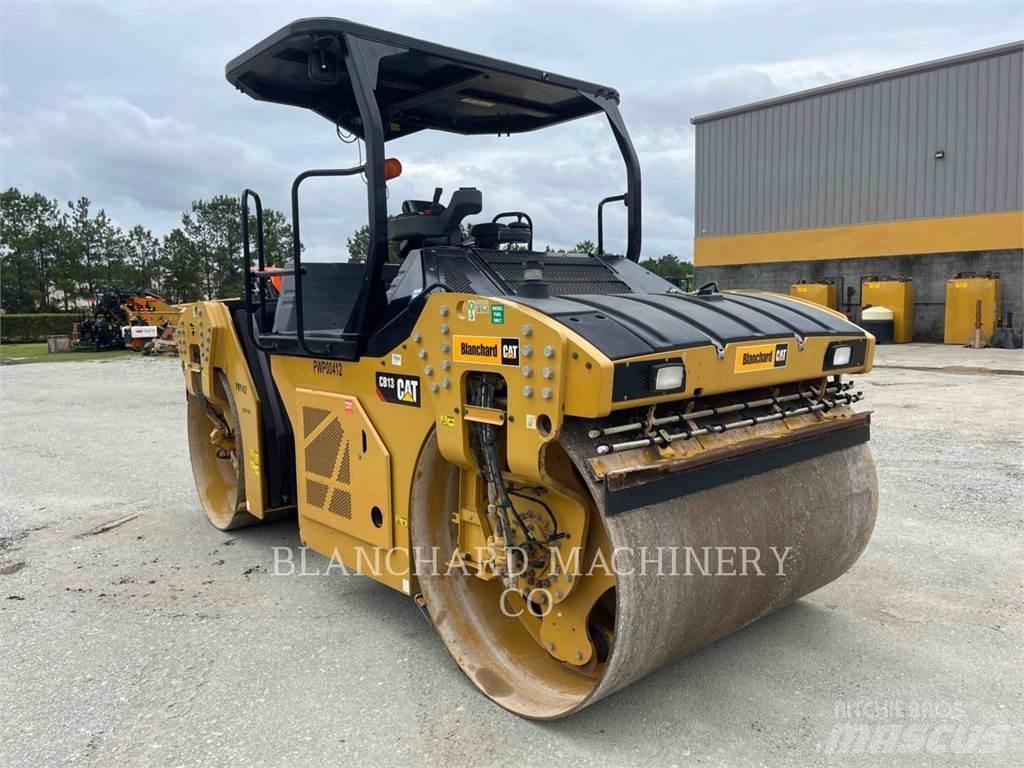 CAT CB13 Çift tamburlu silindirler