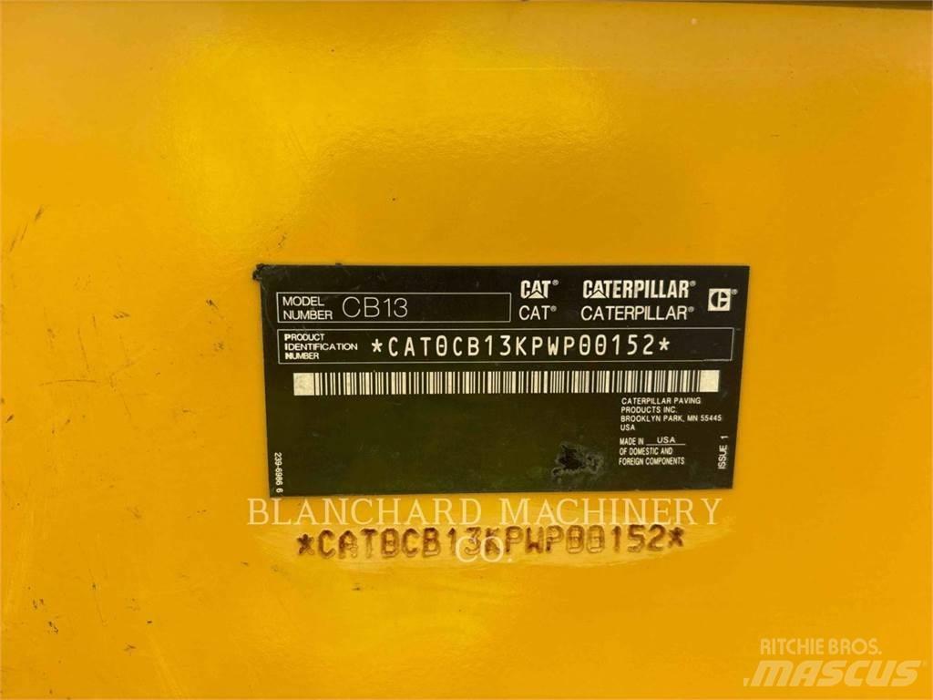 CAT CB13 Çift tamburlu silindirler