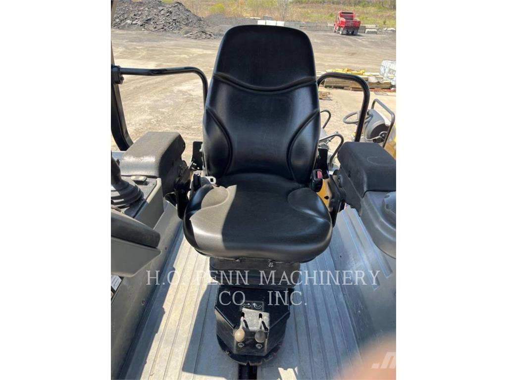 CAT CB13 Çift tamburlu silindirler